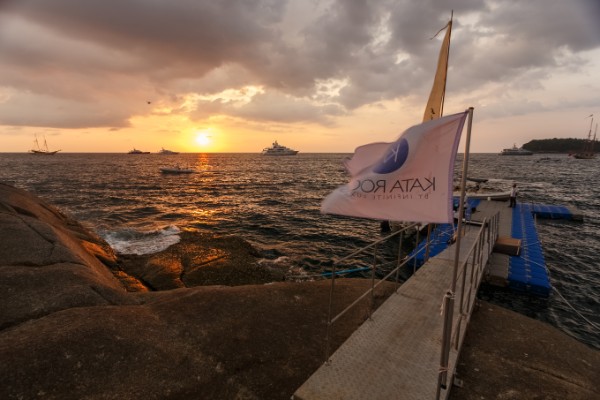 kata-rocks-luksuzna-oaza-na-puketu