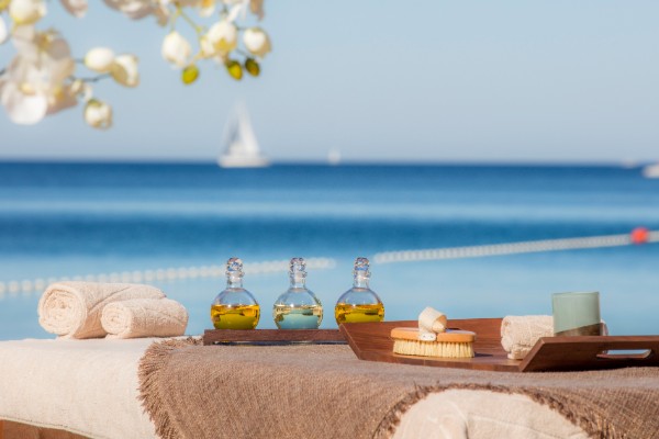 luksuz-sa-pogledom-na-smaragdno-more