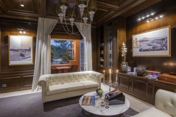 luksuz-sa-pogledom-na-smaragdno-more