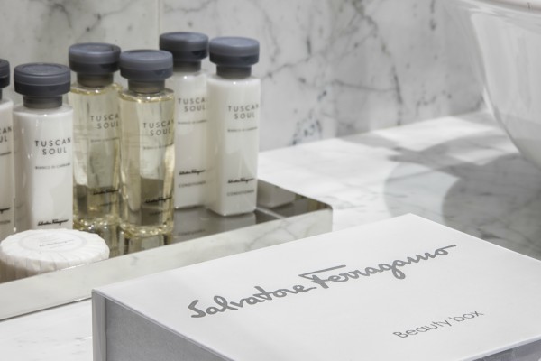 luksuz-sa-pogledom-na-smaragdno-more