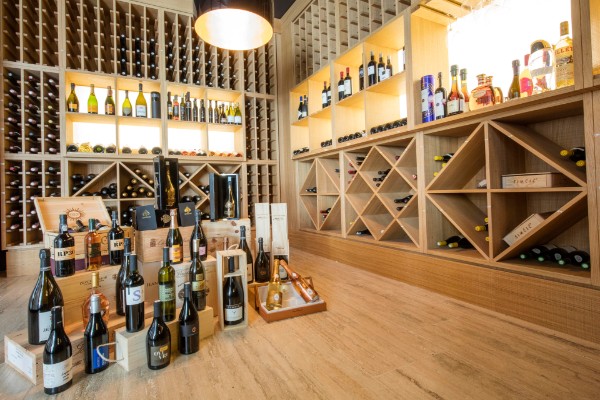 luksuz-sa-pogledom-na-smaragdno-more