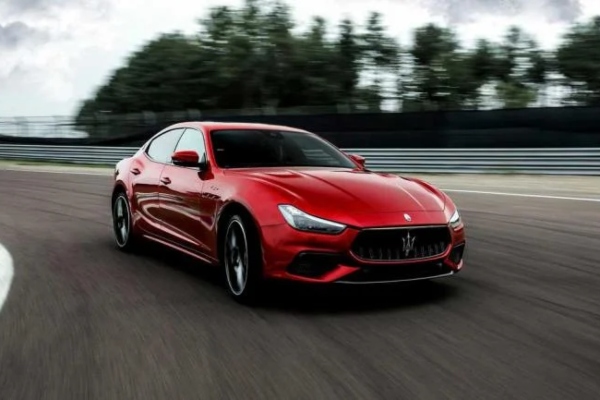 Maserati proširuje svoju Trofeo liniju