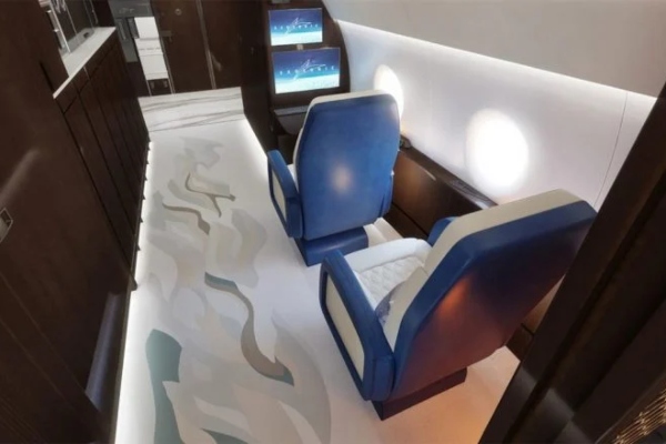 zavirite-u-supersonicni-privatni-avion-dzoa-bajdena.jpeg