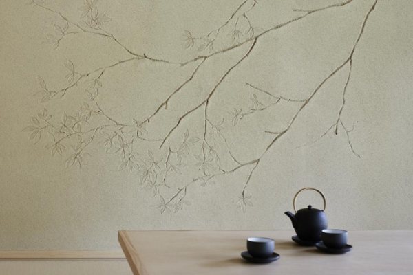 Osetite potpuni zen gledajući enterijer impresivnog hotela u Kjotu