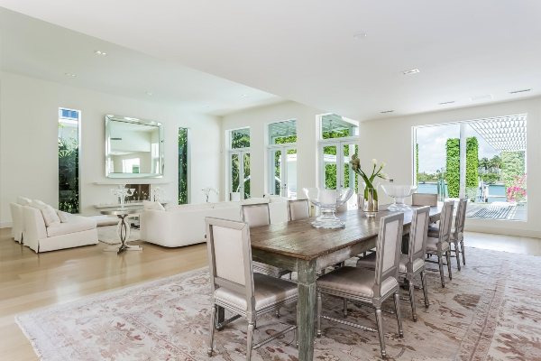 Unutar minimalističkog Šakirinog doma u Majamiju