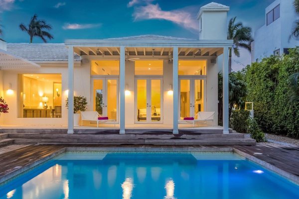 Unutar minimalističkog Šakirinog doma u Majamiju