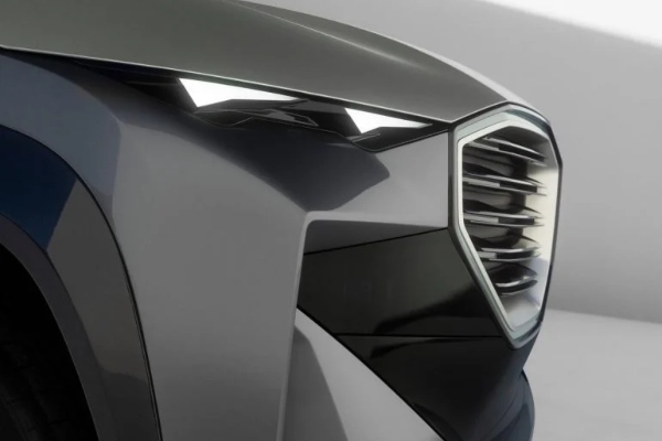 BMW predstavlja najmoćniji Mega-SUV model do sada