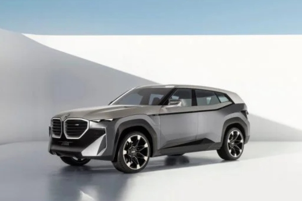 bmw-predstavlja-najmocniji-mega-suv-model-do-sada