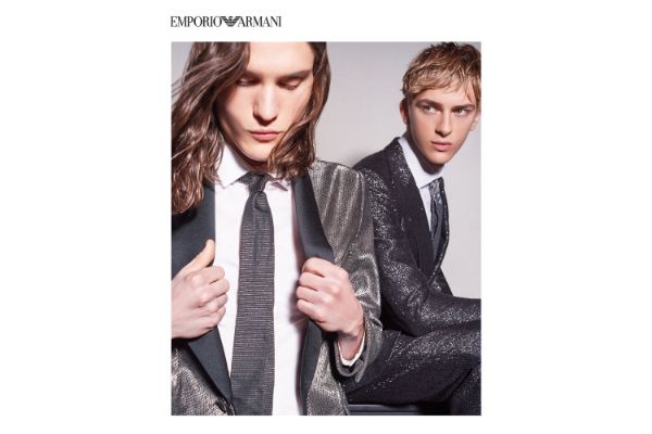 savrsena-kombinacija-lezerne-i-elegantne-estetike-u-novoj-emporio-armani-kampanji.jpeg