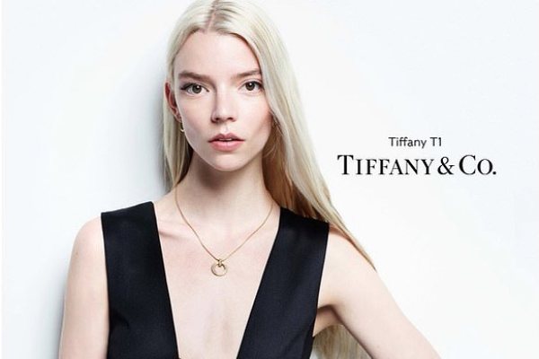 Anya Taylor-Joy je novo lice kolekcije nakita Tiffany & Co. Tiffany T1