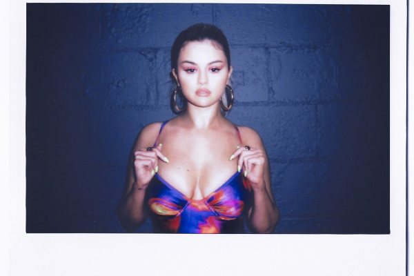 Selena Gomez dizajnira kolekciju kupaćih kostima za La’Mariette