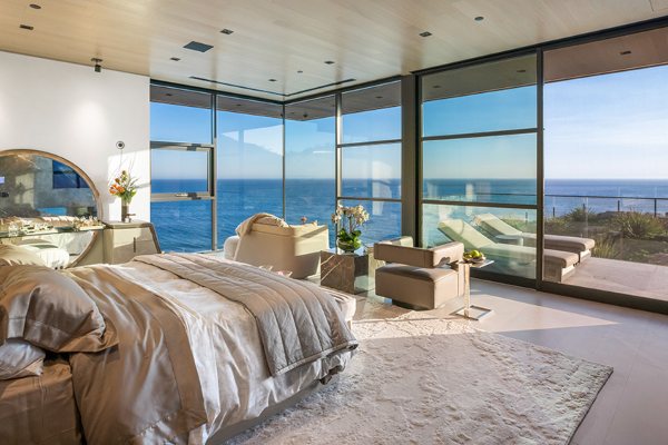 Vila u Malibuu vredna 47,5 miliona dolara spremna je za useljenje
