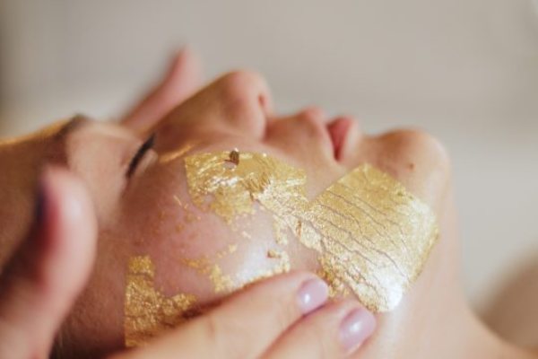 Okupajte se u šampanjcu i 24K zlatu u ovom hotelu sa pet zvezdica