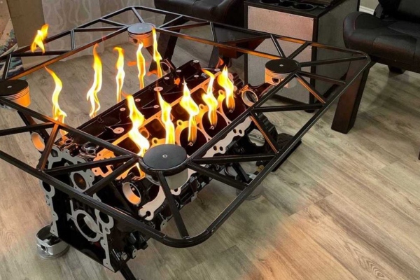 Savršeni stočić za kafu za sve ljubitelje opakih mašina