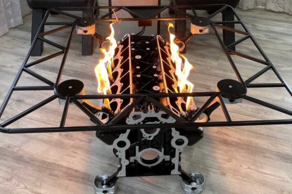 Savršeni stočić za kafu za sve ljubitelje opakih mašina