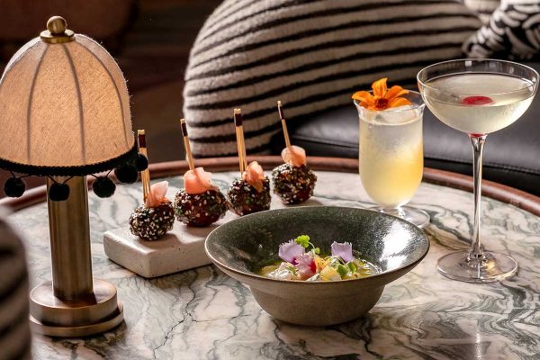 Art Bar: Red Room u Londonu služi najbolje vino na svetu