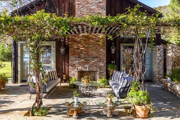Mel Gibson prodaje svoju romantičnu vilu u Malibuu