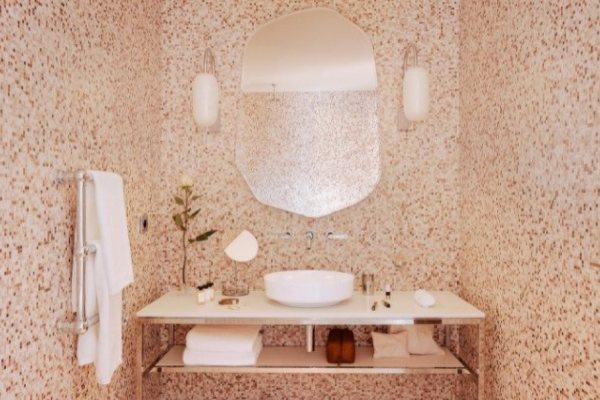 Potpuno novi hotel sa pogledom na ceo Pariz