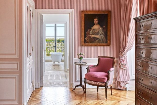 U renoviranom hotelu Le Grand Controle možete istražiti najskrivenije kutke Versaja