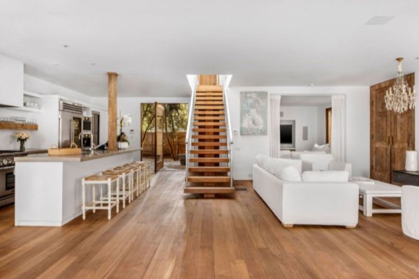 Pamela Anderson je prodala kuću u Malibuu za 12 miliona dolara