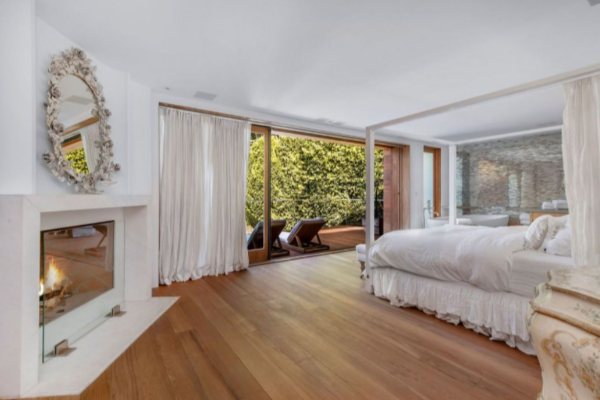 Pamela Anderson je prodala kuću u Malibuu za 12 miliona dolara