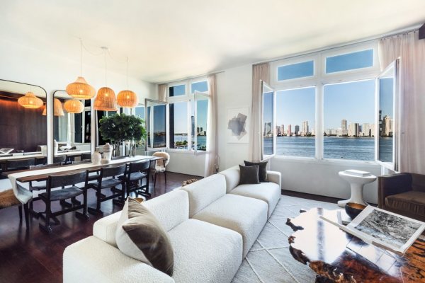 Svetlo potkrovlje supermodela Karoline Kurkove u Njujorku