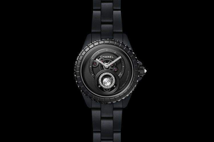 chanel-predstavlja-novi-sat-j12-diamond-tourbillon