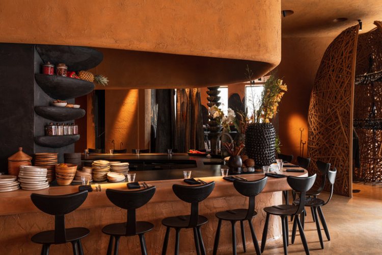 Restoran Maya sa afričkim motivima izgleda kao savana okupana suncem