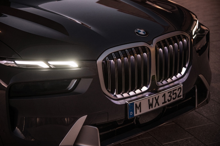 predstavljen-novi-luksuzni-bmw-x7