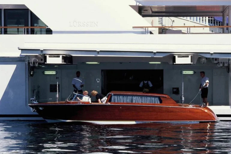Ruski milijarder Oleg Deripaska preselio svoju jahtu Clio u turske vode