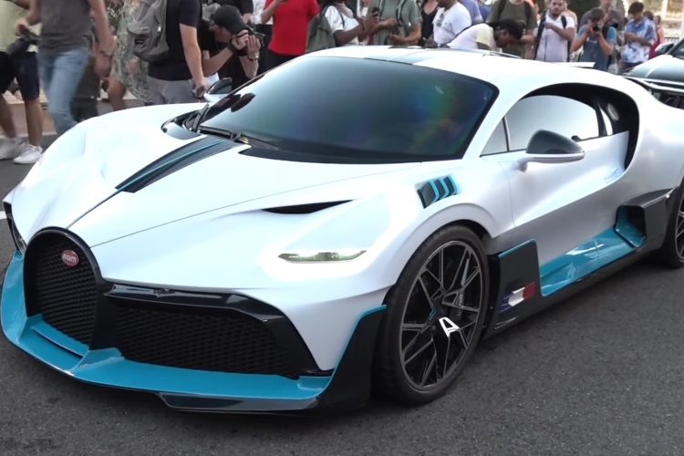 bugatti-divo-1