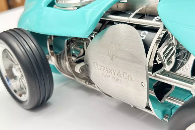 tiffany-auto-sat-6