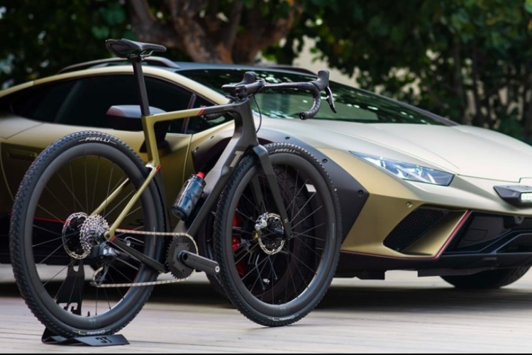 exploro-racemax-huracan-sterrato-bicikl-1