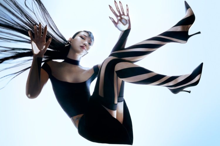 jimmy-choo-x-mugler-predstavljaju-zajednicku-kolekciju-cipela