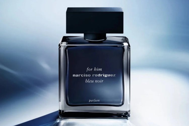 za-smele-savremene-muskarce-novi-narciso-rodriguez-for-him-bleu-noir-parfum