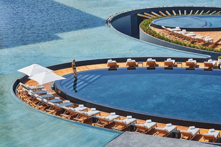 5-vrhunskih-hotela-na-svetu-sa-najimpresivnijim-bazenima
