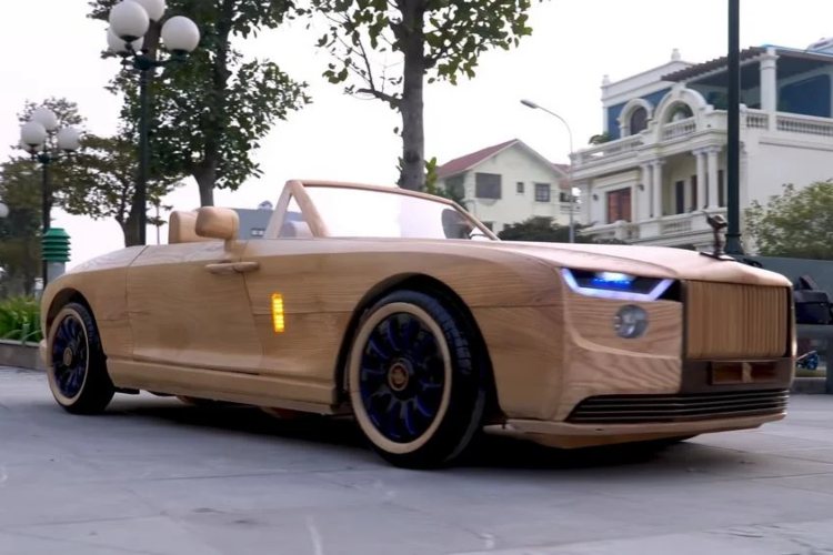 tata-godine-vijetnamski-majstor-napravio-je-svom-sinu-potpuno-funkcionalnu-repliku-rolls-royce-boat-tail