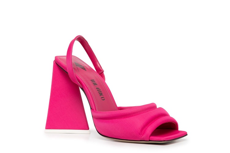 Pink sandale sa trapezastom potpeticom