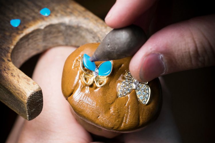 Van Cleef & Arpels slavi dolazak proleća novom kolekcijom Two Butterfly