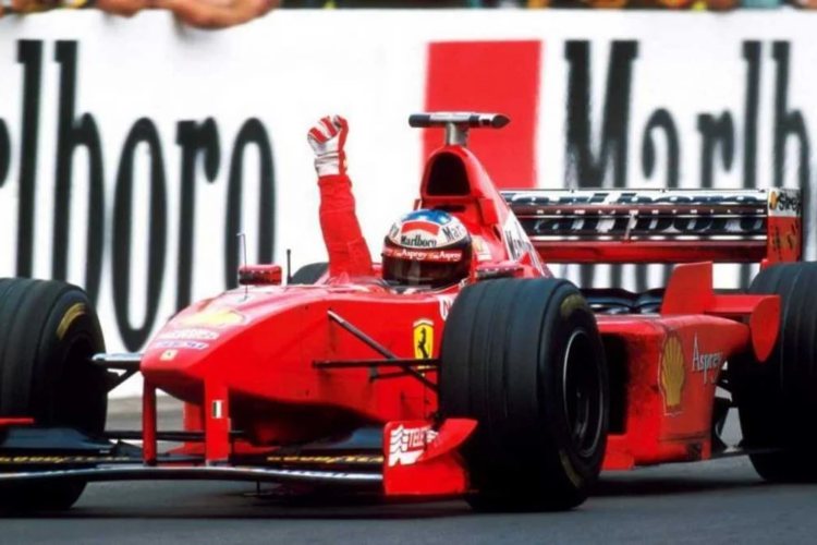 na-prodaju-trkacki-automobil-mihaela-sumahera-ferrari-f300-f1