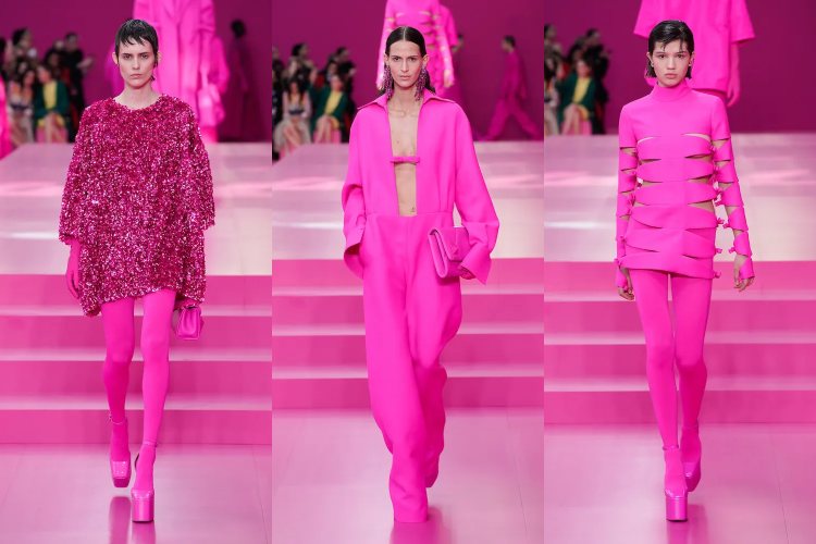 valentino-fw-202223-vodic-za-nosenje-ruzicaste-boje