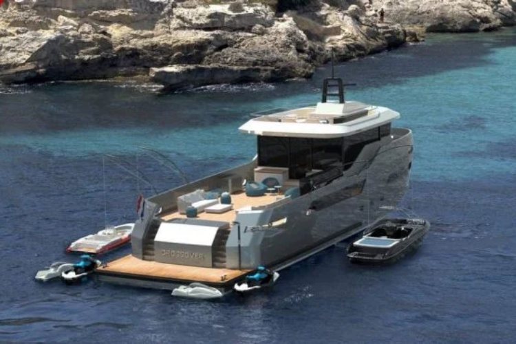 Luksuzni SUV za otvoreno more