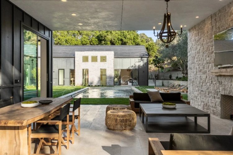 Moderna kuća vredna 10 miliona dolara sa Tesla solarnim krovom