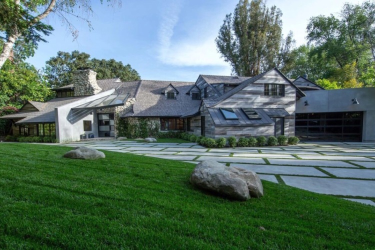 Mašin Gan Keli kupio prostranu vilu u Los Anđelesu