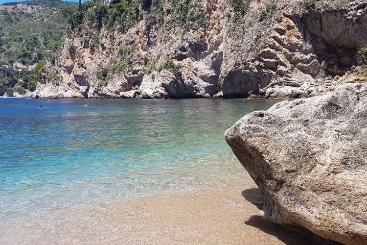 dozivite-leto-na-azurnoj-obali-uz-iznajmljivanje-vile-u-blizini-monaka