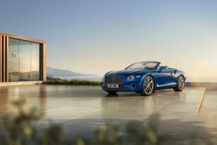 bentley-predstavlja-azure-kolekciju-koja-omogucava-blagostanje-za-volanom