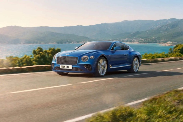 bentley-predstavlja-azure-kolekciju-koja-omogucava-blagostanje-za-volanom