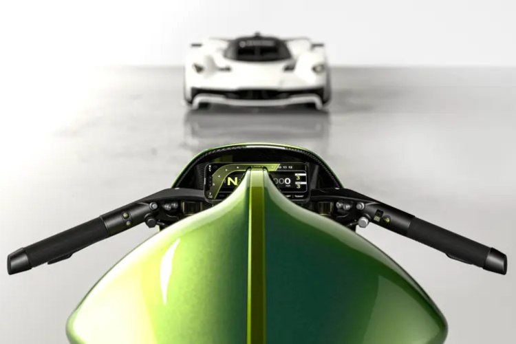 aston-martin-amb-001-pro-1