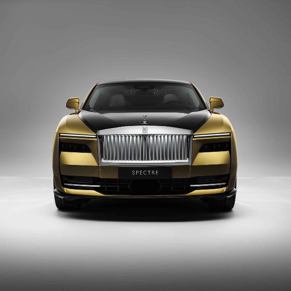 Rolls-Royce Spectre - prvi potpuno električni model britanske kompanije