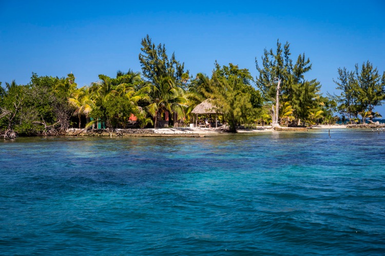 coral-caye-ostrvo-1